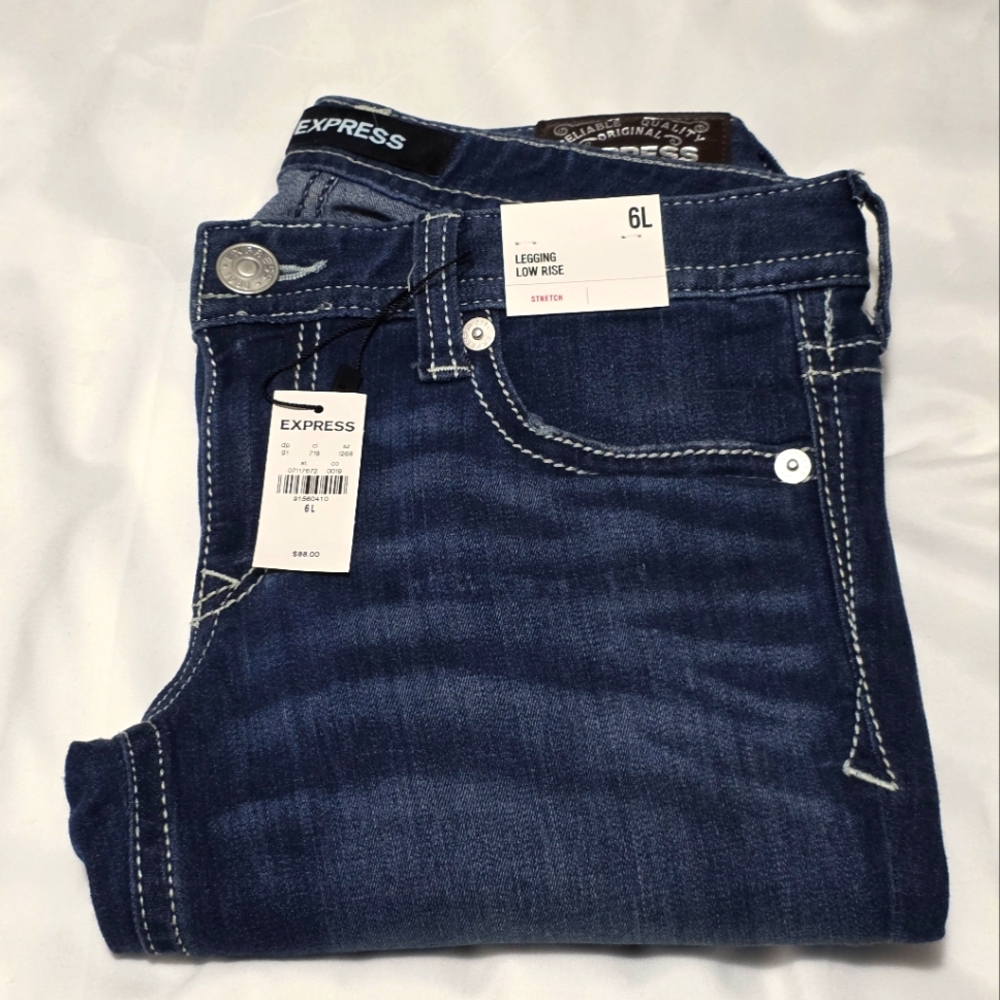 Express Dark Wash Denim Jeans